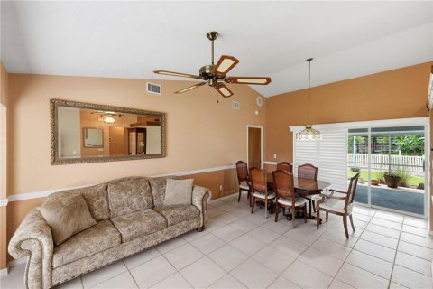 Villa ou maison à vendre à Port Charlotte, Floride: 3 chambres, 125.14 m2 № 2400448 - photo 10
