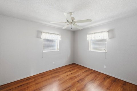 Villa ou maison à vendre à Port Charlotte, Floride: 3 chambres, 125.14 m2 № 2400448 - photo 17