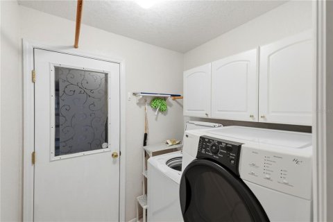Villa ou maison à vendre à Port Charlotte, Floride: 3 chambres, 125.14 m2 № 2400448 - photo 23