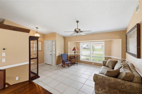 Villa ou maison à vendre à Port Charlotte, Floride: 3 chambres, 125.14 m2 № 2400448 - photo 9