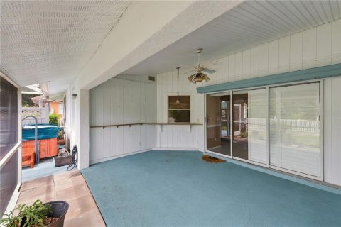 Villa ou maison à vendre à Port Charlotte, Floride: 3 chambres, 125.14 m2 № 2400448 - photo 29