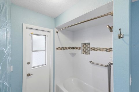 Villa ou maison à vendre à Port Charlotte, Floride: 3 chambres, 125.14 m2 № 2400448 - photo 20