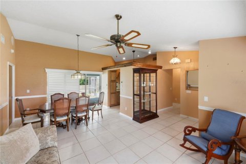 Villa ou maison à vendre à Port Charlotte, Floride: 3 chambres, 125.14 m2 № 2400448 - photo 2