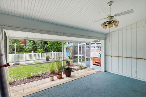 Villa ou maison à vendre à Port Charlotte, Floride: 3 chambres, 125.14 m2 № 2400448 - photo 4