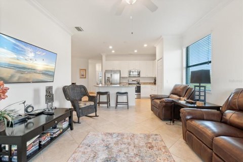 Condominio en alquiler en Lakewood Ranch, Florida, 3 dormitorios, 116.5 m2 № 1851472 - foto 13