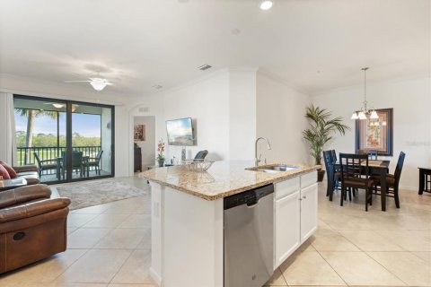 Condominio en alquiler en Lakewood Ranch, Florida, 3 dormitorios, 116.5 m2 № 1851472 - foto 10