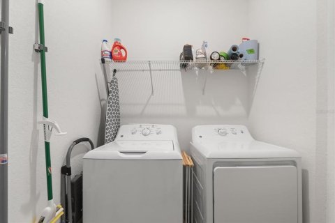 Condominio en alquiler en Lakewood Ranch, Florida, 3 dormitorios, 116.5 m2 № 1851472 - foto 25