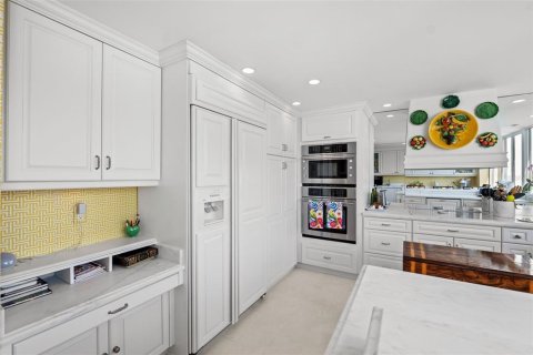 Condo in Belleair, Florida, 2 bedrooms  № 1193775 - photo 23