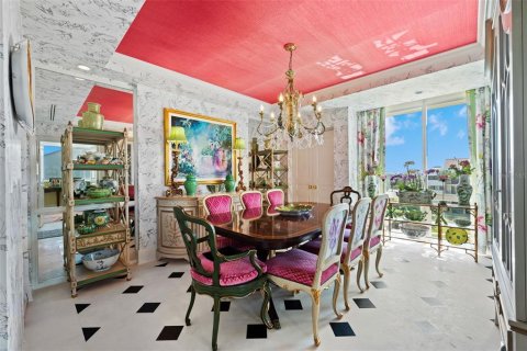 Condo in Belleair, Florida, 2 bedrooms  № 1193775 - photo 19