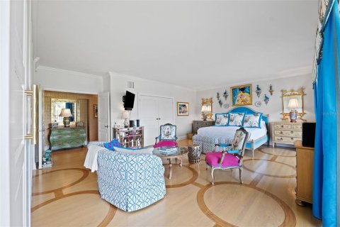 Condo in Belleair, Florida, 2 bedrooms  № 1193775 - photo 30