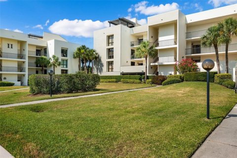 Condo in Belleair, Florida, 2 bedrooms  № 1193775 - photo 3