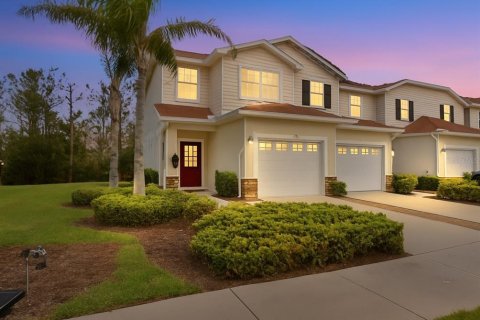 Adosado en North Port, Florida 3 dormitorios, 149.39 m2 № 2105473