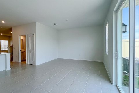 Touwnhouse à louer à Kissimmee, Floride: 3 chambres, 170.38 m2 № 2280199 - photo 17