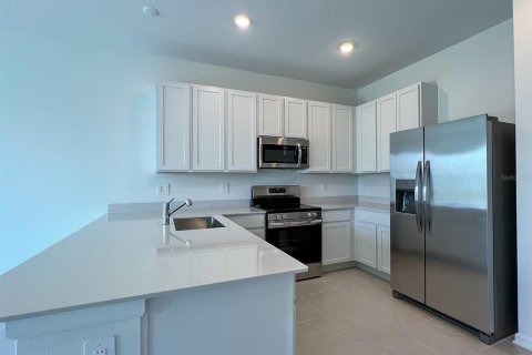 Touwnhouse à louer à Kissimmee, Floride: 3 chambres, 170.38 m2 № 2280199 - photo 12