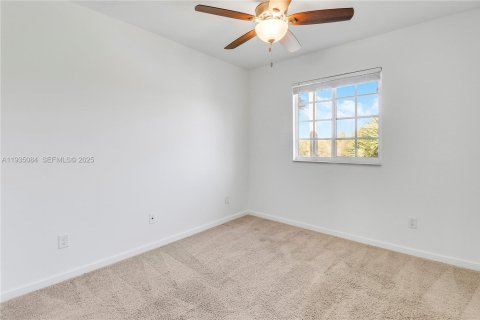 Купить кондоминиум в Хоб-Саунд, Флорида 7 комнат, 164.53м2, № 1994563 - фото 27