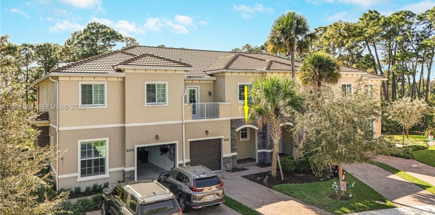 Кондоминиум с 7 комнатами в Хоб-Саунд, Флорида № 1994563