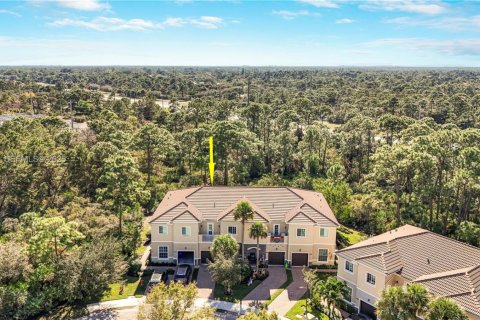 Купить кондоминиум в Хоб-Саунд, Флорида 7 комнат, 164.53м2, № 1994563 - фото 2