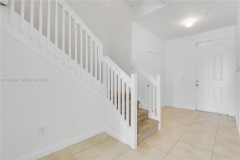 Купить кондоминиум в Хоб-Саунд, Флорида 7 комнат, 164.53м2, № 1994563 - фото 4