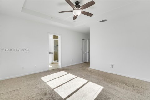 Купить кондоминиум в Хоб-Саунд, Флорида 7 комнат, 164.53м2, № 1994563 - фото 21