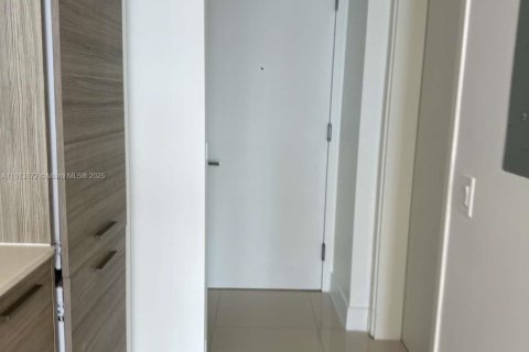 Copropriété à vendre à Miami, Floride: 39.02 m2 № 1968520 - photo 5