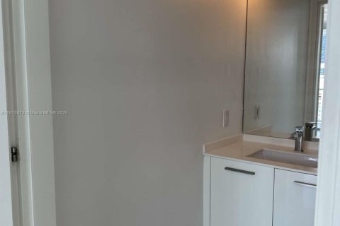 Copropriété à vendre à Miami, Floride: 39.02 m2 № 1968520 - photo 9