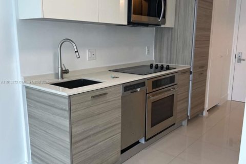 Copropriété à vendre à Miami, Floride: 39.02 m2 № 1968520 - photo 2