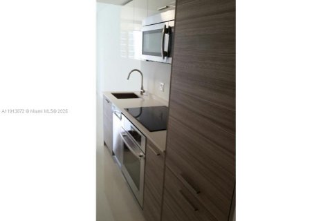 Copropriété à vendre à Miami, Floride: 39.02 m2 № 1968520 - photo 13