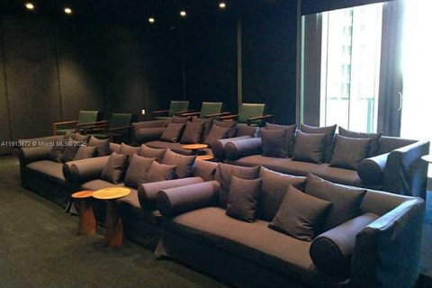 Copropriété à vendre à Miami, Floride: 39.02 m2 № 1968520 - photo 25