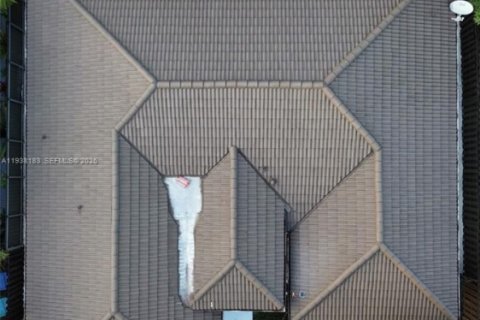 Villa ou maison à vendre à Miami, Floride: 3 chambres, 143.63 m2 № 1996099 - photo 4