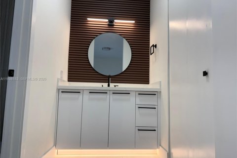 Villa ou maison à vendre à Miami, Floride: 3 chambres, 143.63 m2 № 1996099 - photo 23