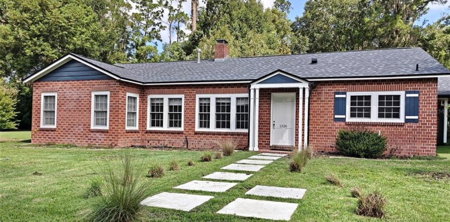 Villa ou maison à Gainesville, Floride 4 chambres, 188.22 m2 № 2348402