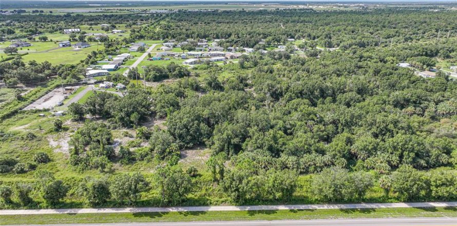 Land in Punta Gorda, Florida № 1895085