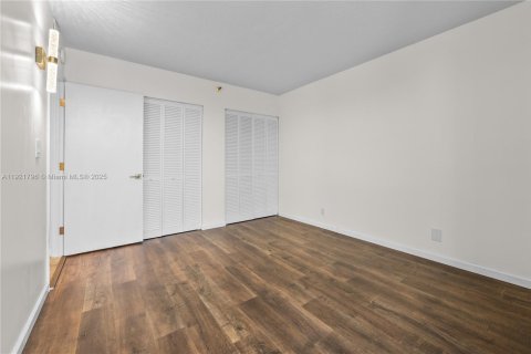Copropriété à louer à Aventura, Floride: 2 chambres, 107.58 m2 № 1975709 - photo 23