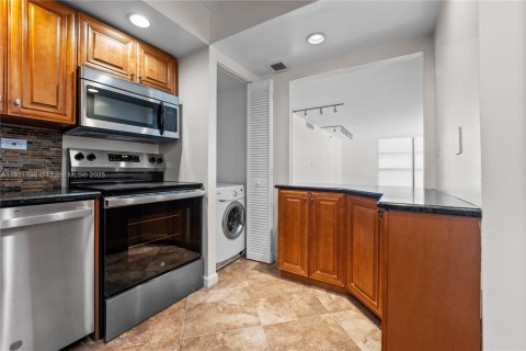 Copropriété à louer à Aventura, Floride: 2 chambres, 107.58 m2 № 1975709 - photo 10