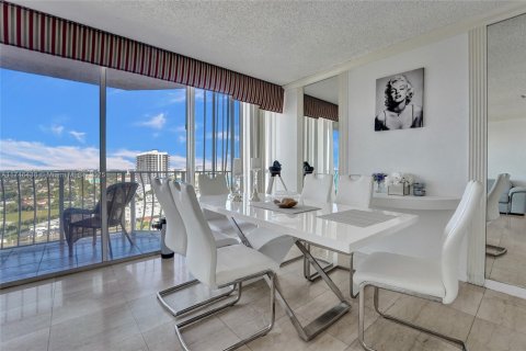 Condominio en venta en North Bay Village, Florida, 3 dormitorios, 129.13 m2 № 1859775 - foto 21