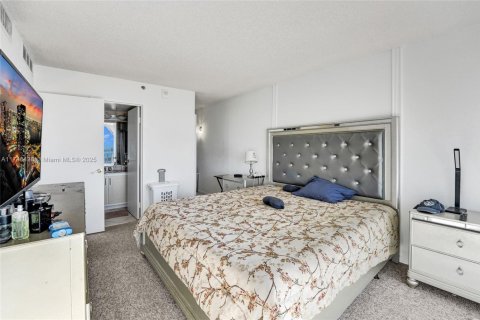 Condominio en venta en North Bay Village, Florida, 3 dormitorios, 129.13 m2 № 1859775 - foto 30