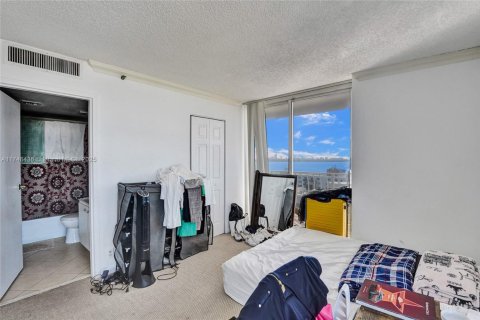 Condominio en venta en North Bay Village, Florida, 3 dormitorios, 129.13 m2 № 1859775 - foto 24