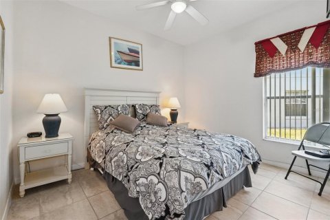Casa en venta en Kissimmee, Florida, 6 dormitorios, 235.23 m2 № 1518598 - foto 28
