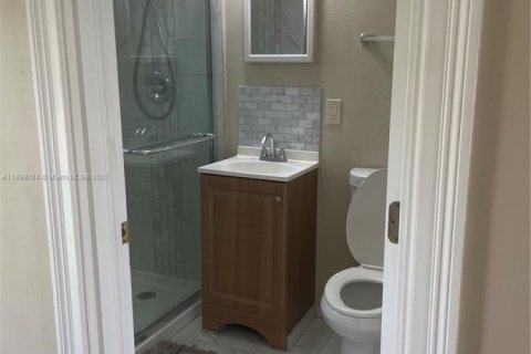 Снять в аренду виллу или дом в Майами, Флорида № 1951333 - фото 2