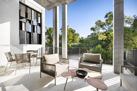 Townhouse in Miami, Florida 3 bedrooms, 263.94 sq.m. № 1996518 - photo 4