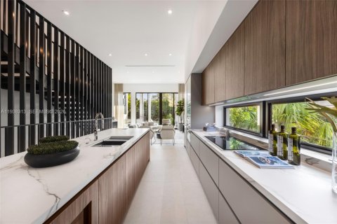 Townhouse in Miami, Florida 3 bedrooms, 263.94 sq.m. № 1996518 - photo 7