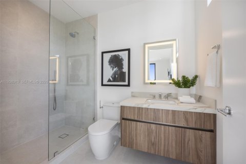 Townhouse in Miami, Florida 3 bedrooms, 263.94 sq.m. № 1996518 - photo 27