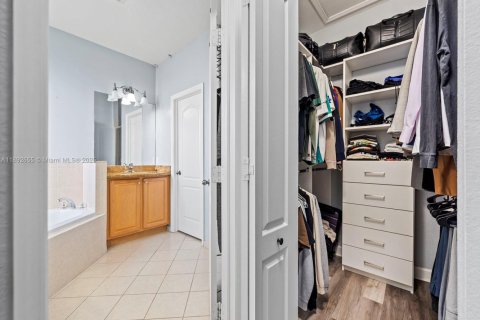 Купить таунхаус в Хомстед, Флорида 3 спальни, 172.52м2, № 1946398 - фото 27