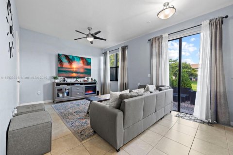 Купить таунхаус в Хомстед, Флорида 3 спальни, 172.52м2, № 1946398 - фото 5