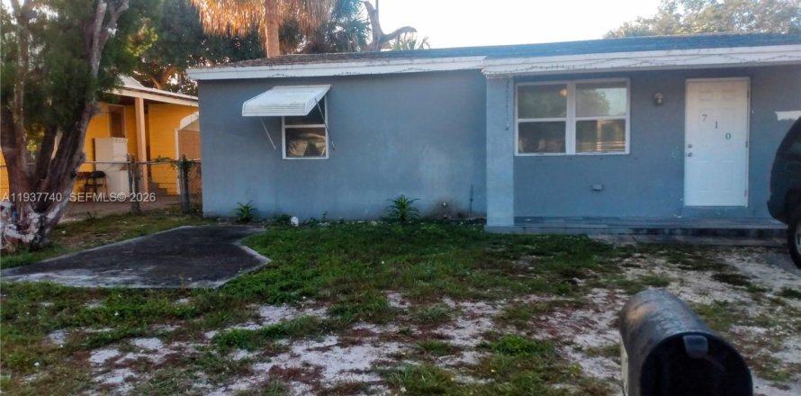 Дом в Уэст-Палм-Бич, Флорида 3 спальни, 94.76м2 № 1995458