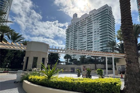 Condominio en venta en Miami Beach, Florida, 3 dormitorios, 144.83 m2 № 1982080 - foto 1