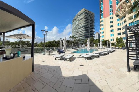Condominio en venta en Miami Beach, Florida, 3 dormitorios, 144.83 m2 № 1982080 - foto 24