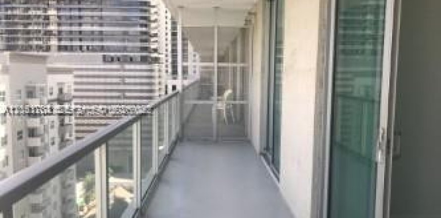 Condo à Miami, Floride, 1 chambre  № 2193737