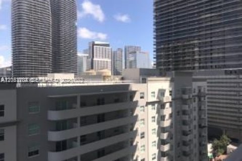 Copropriété à vendre à Miami, Floride: 1 chambre, 64.47 m2 № 2193737 - photo 2