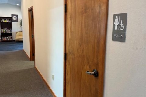 Propiedad comercial en alquiler en Ocala, Florida, 220.09 m2 № 1834581 - foto 7